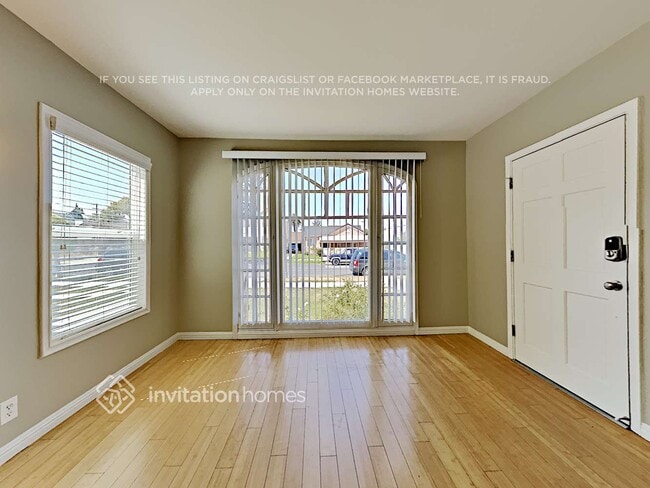 Photo - 1838 W 82nd St