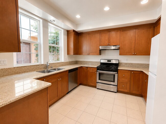 Photo - 1130 E Colorado St Unit 204