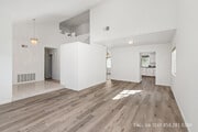 Photo - 13327 Entreken Ave