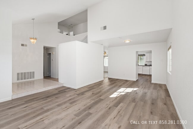 Photo - 13327 Entreken Ave