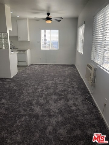 Building Photo - 744 Pier Ave Unit 4
