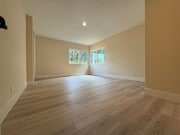 Photo - 1633 Kwis Ave