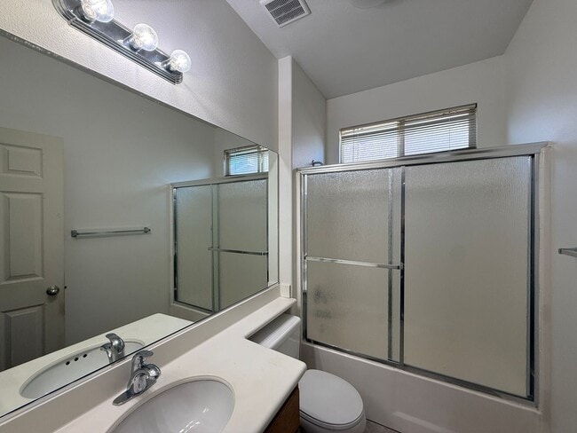 Photo - West Palmdale 4 bedroom