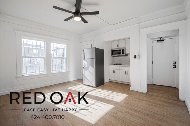 Photo - 1026 W 22nd St Unit 4