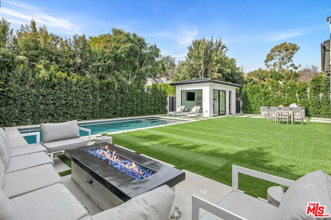 Photo - 211 Veteran Ave