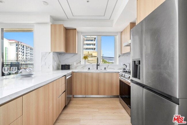 Photo - 1414 S Beverly Dr Unit 203