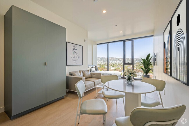Building Photo - 6401 Wilshire Blvd Unit 602D Rental