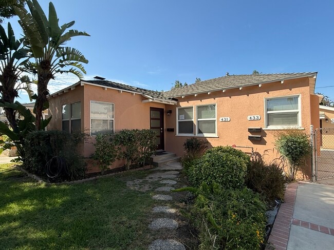 Building Photo - 431 N Catalina St Rental