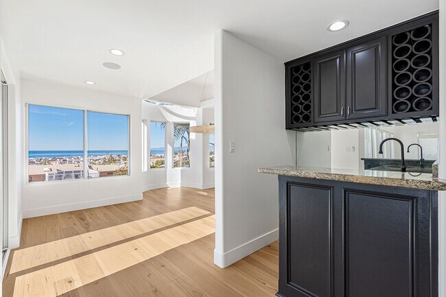 Photo - Beautifully Remodeled, 4BR4.5BA Hill Section Home w/ Amazing Panoramic Ocean Views, 3 Decks, Atri...