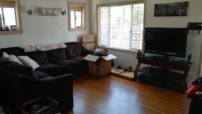 Photo - 7109 Amherst Street Unit Front