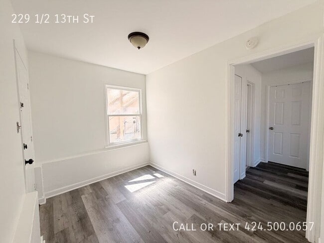 Photo - 229 13th St