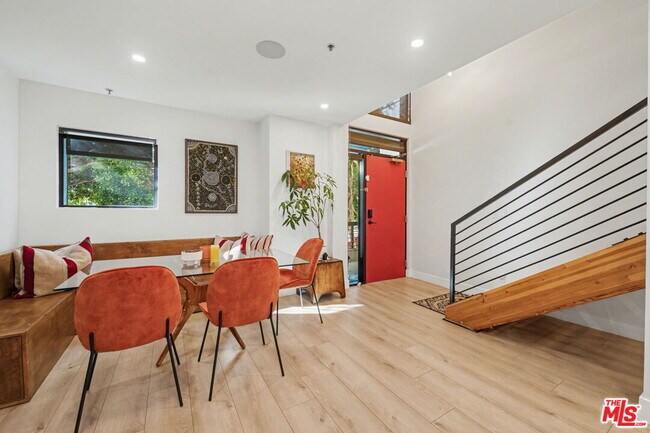 Photo - 700 Main St Unit 5