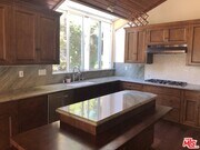Photo - 708 Thornhill Rd