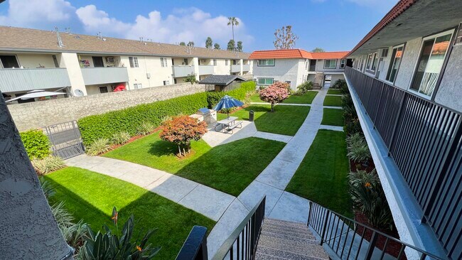 COURTYARD - Courtney Properties