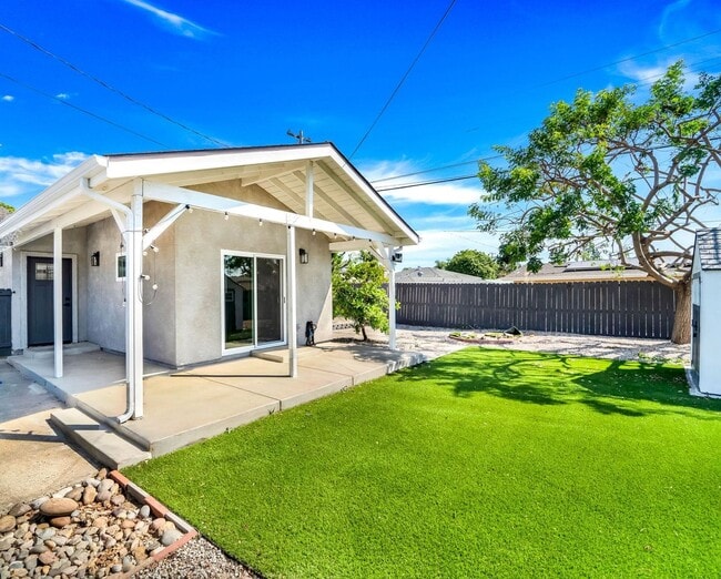 Building Photo - 2-Bedroom/2-Bath. New Build-MUST SEE!!!