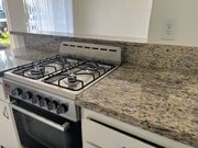 Photo - Imperial Palms Apartments