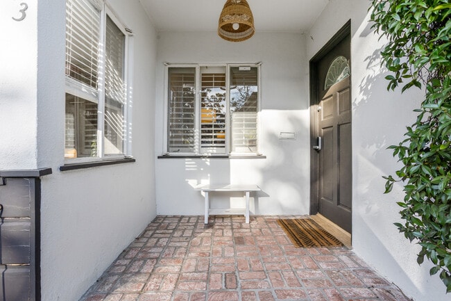 Photo - 5923 Abernathy Dr