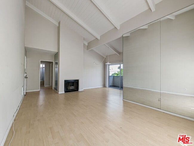 Photo - 1538 11th St Unit 6