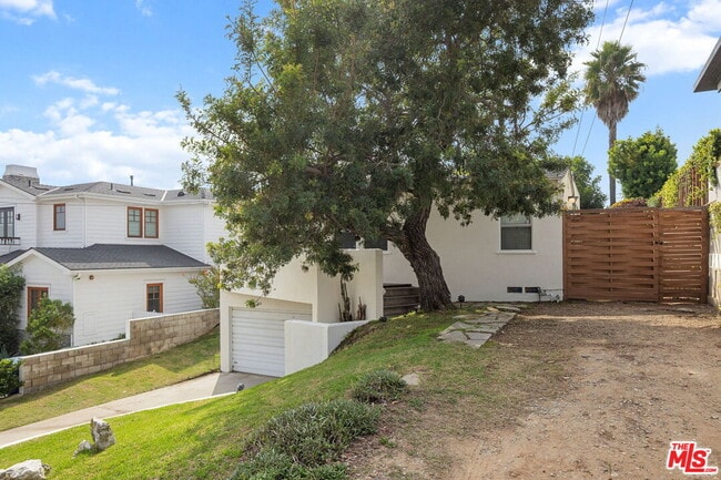 Photo - 3124 18th St