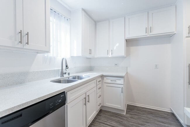 Photo - 14056 Valleyheart