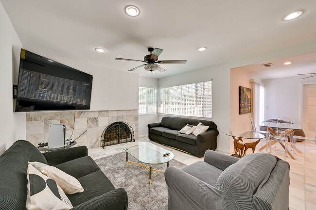 Building Photo - 719 Mahogany Dr Unit SI ID1546076P
