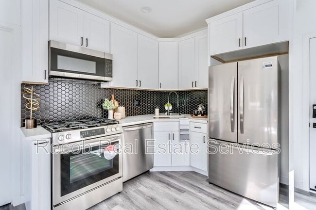 Photo - 4506 Moraga Ave