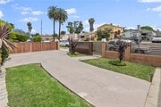 Photo - 743 E 90th St House
