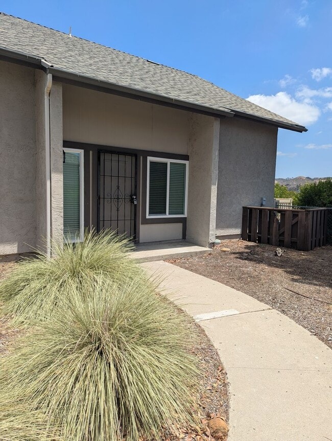 Photo - 3 Bed/2 Bath Townhome in Poway