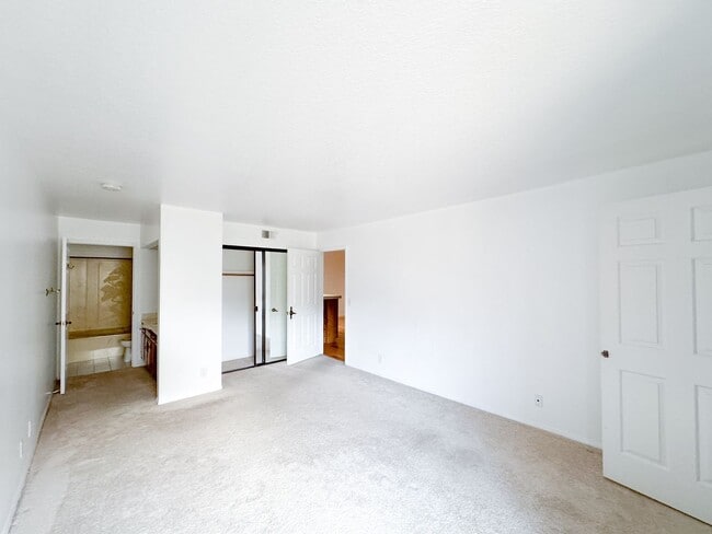 Photo - 2bd 2ba condo in Playa Vista !