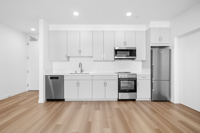 Photo - Dunsmuir Row