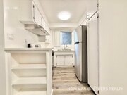 Photo - 1819 S Oxford Ave Unit 9