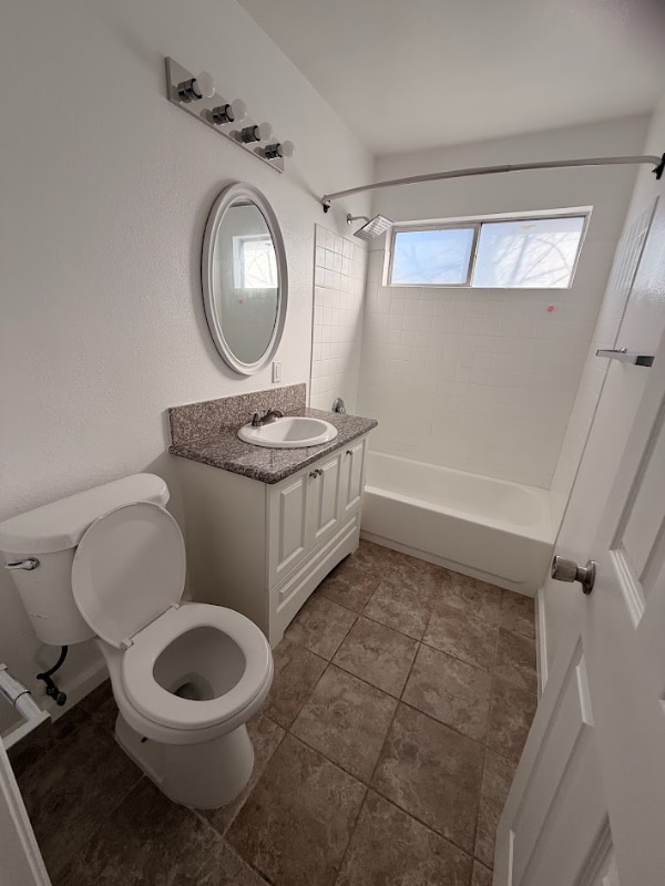 Photo - 44056 Date Ave