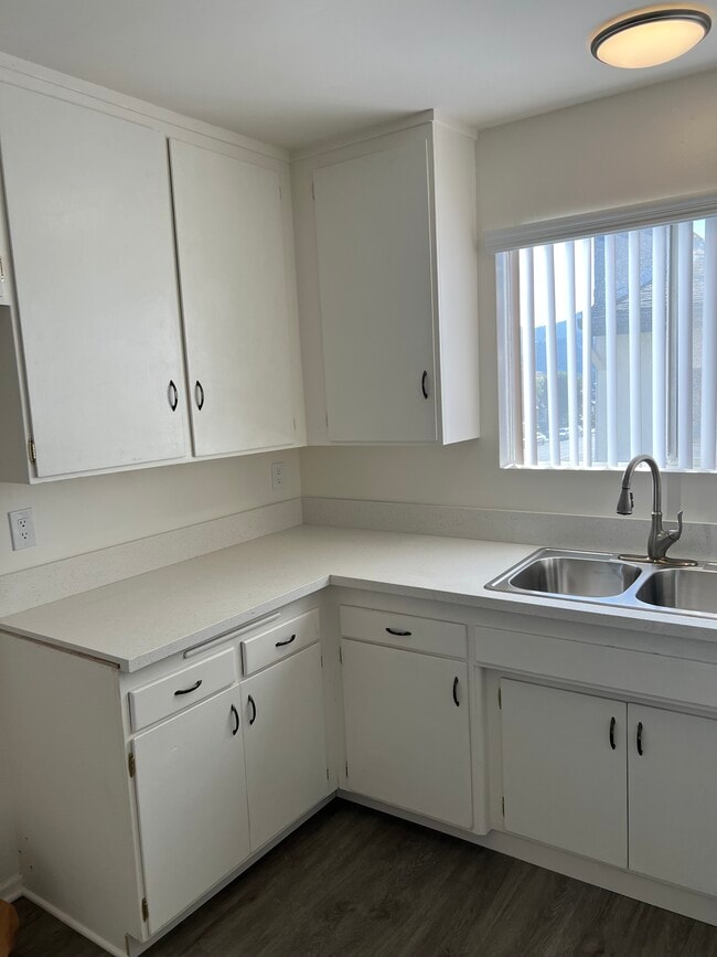 Photo - 1057 Western Ave Unit Apt.5