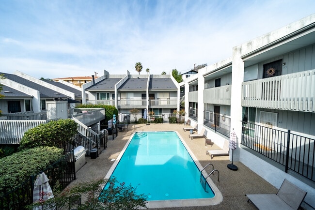 Building Photo - 1124 Eureka St