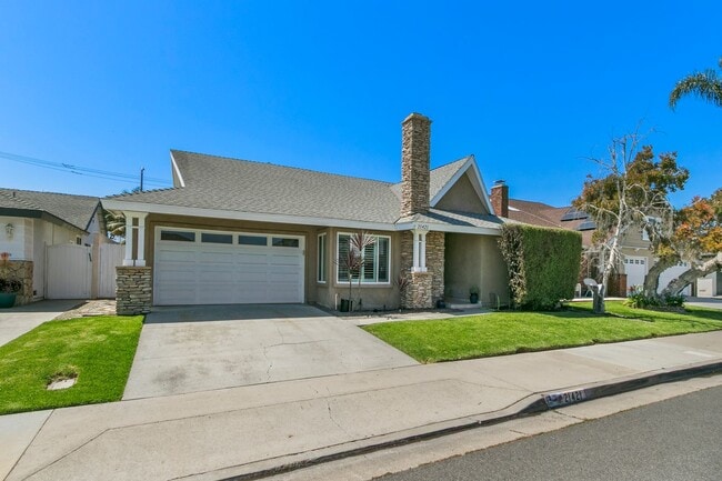 Building Photo - Hosting Oasis