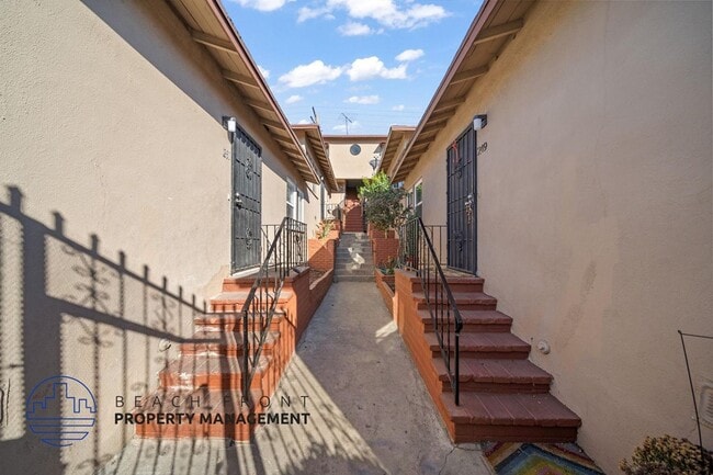 Photo - 249-251 W. Pomona Blvd.