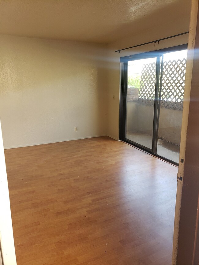 Living Room & Dining Area - 10220 Tujunga Canyon Blvd Apartments