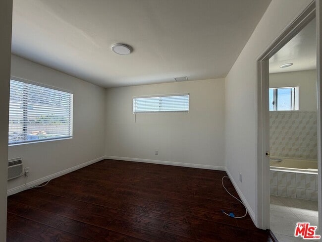Photo - 2240 Crenshaw Blvd Unit C
