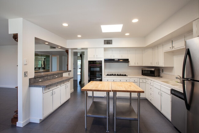 Photo - 3033 E Verona Rd