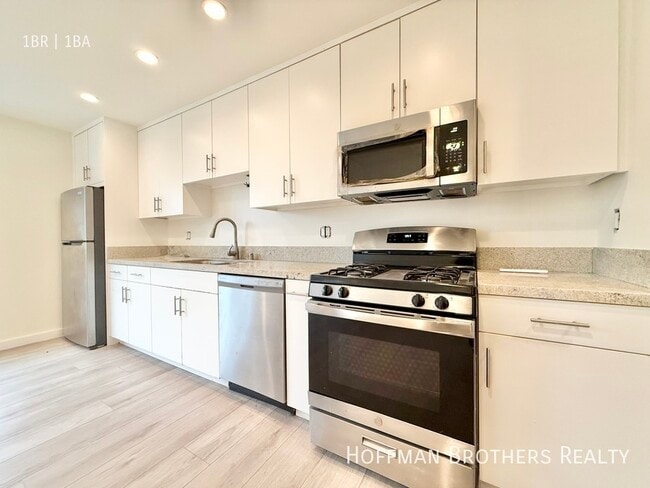 Photo - 3245 Drew St Unit 2