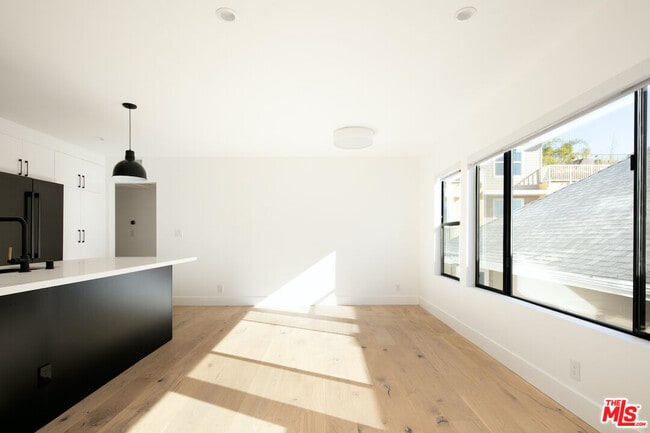 Photo - 2811 3rd St Unit 3