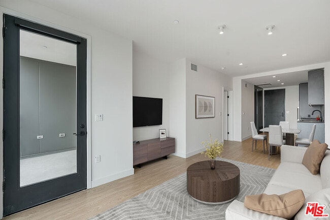 Photo - 3688 Overland Ave Unit 322