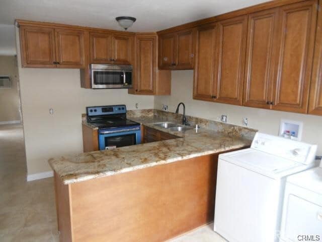 Photo - 700 Ridgeway Ln