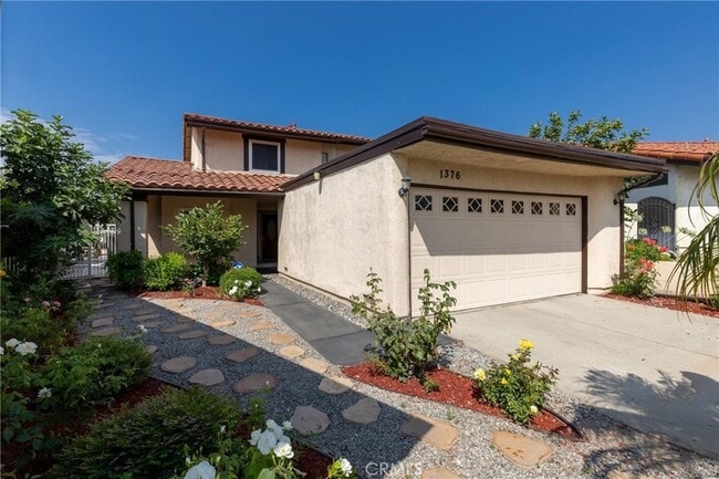 Photo - 1376 Orchard Cir