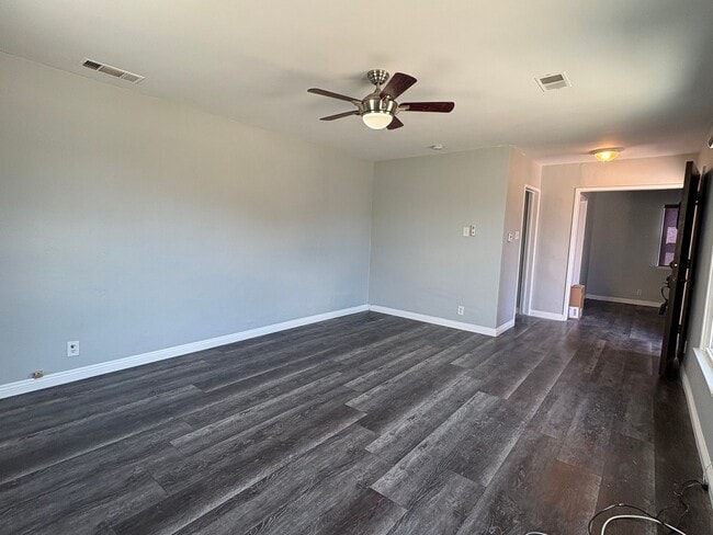 Photo - Charming 3 Bed / 2 Bath Home in Bixby Knolls, Long Beach – Move-In Ready!