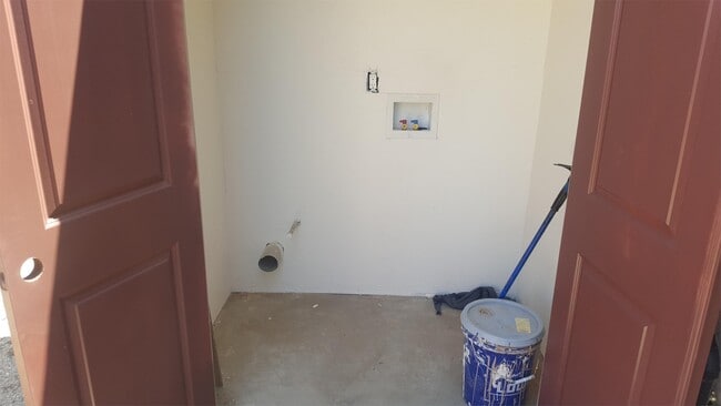Photo - 72343 Old Dale Rd