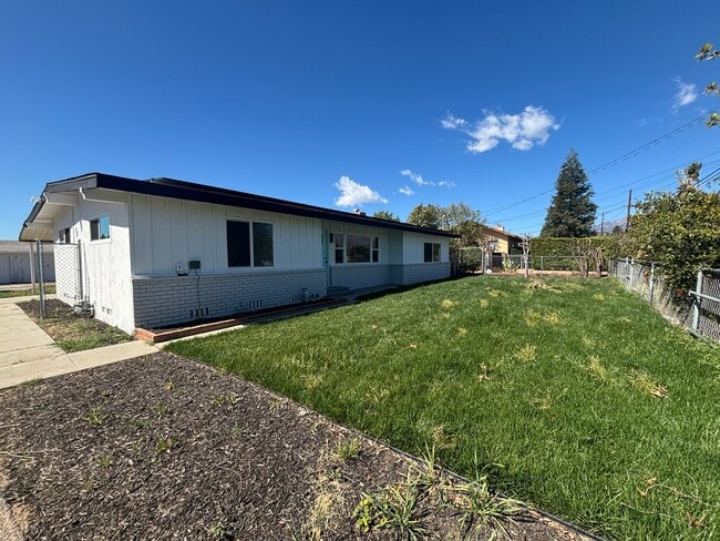 Photo - 1211 Pennsylvania Ave