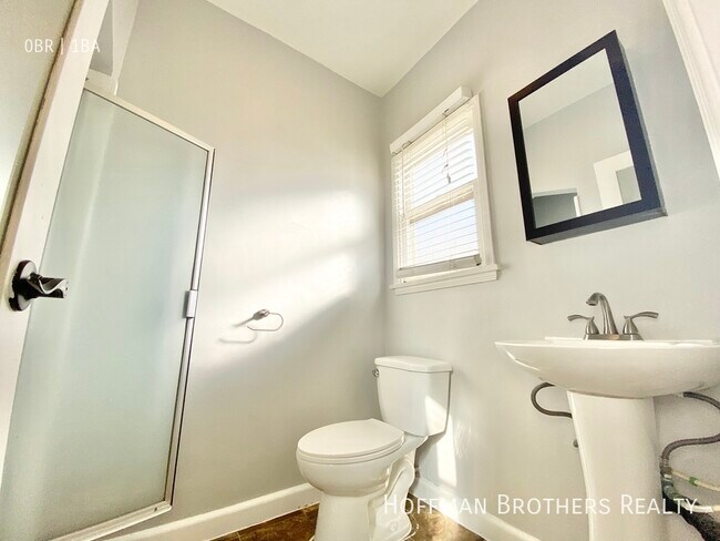 Photo - 1133 Westmoreland Ave Unit 2