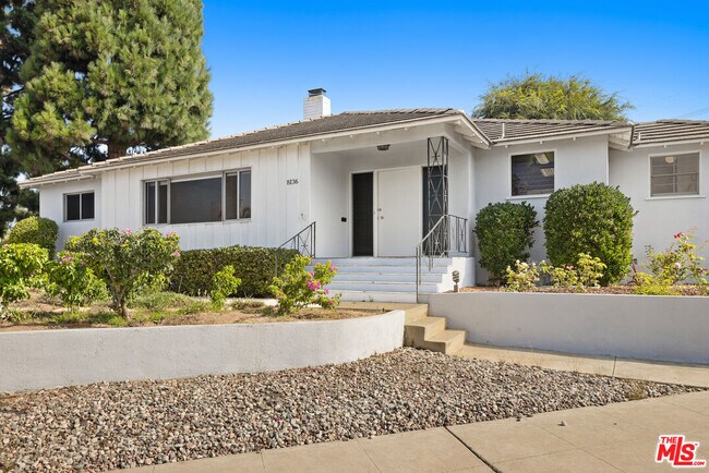 Photo - 8136 Loyola Blvd