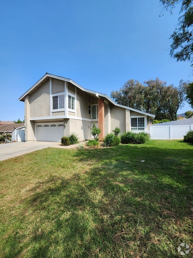Building Photo - Big backyard with lots of upgrades Rental
